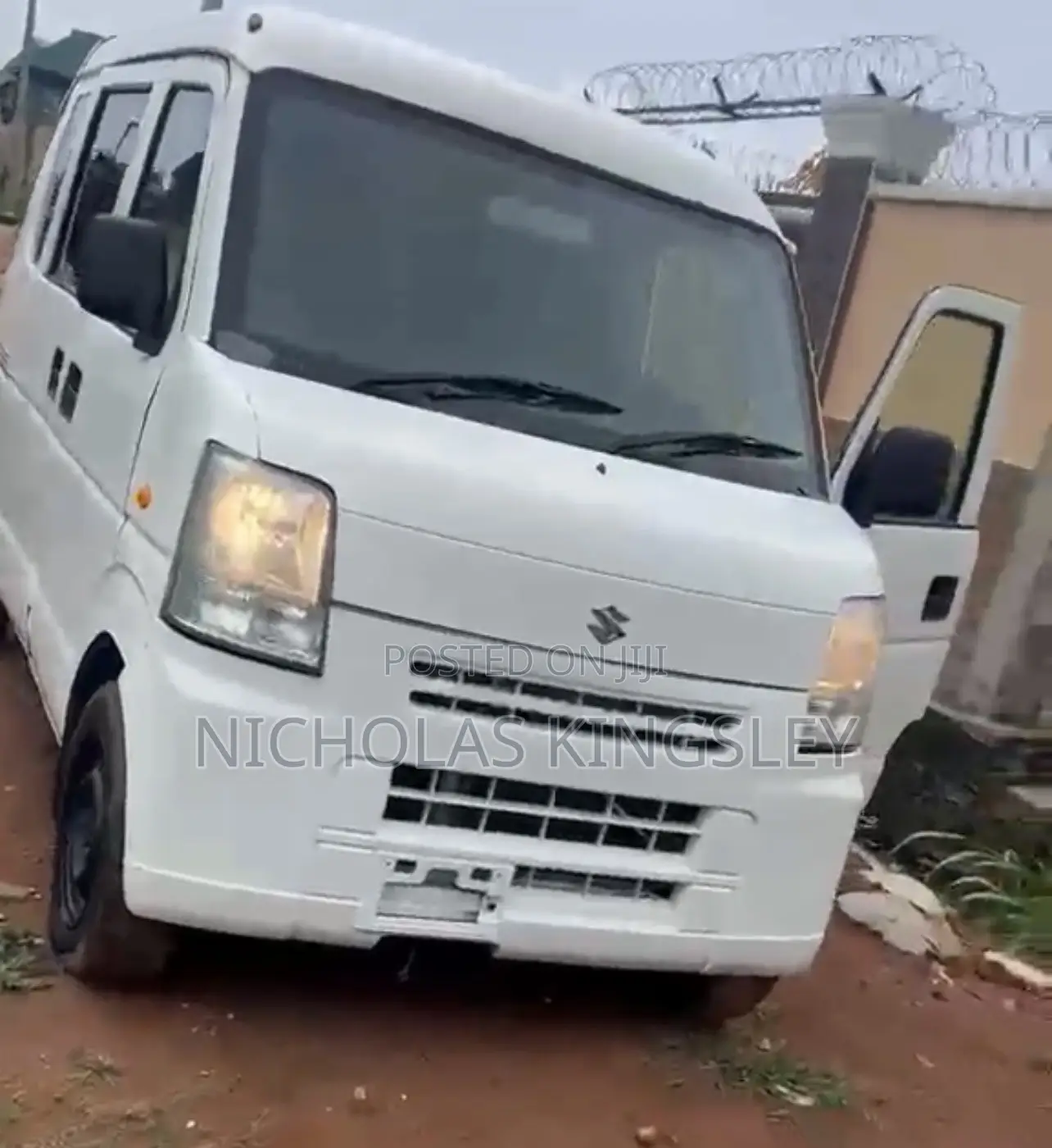 Suzuki APV Minibus 2012 White