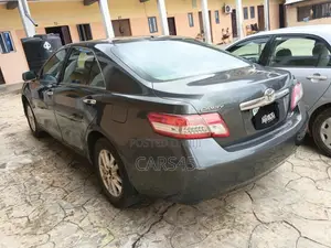 Toyota Camry 2011 Gray