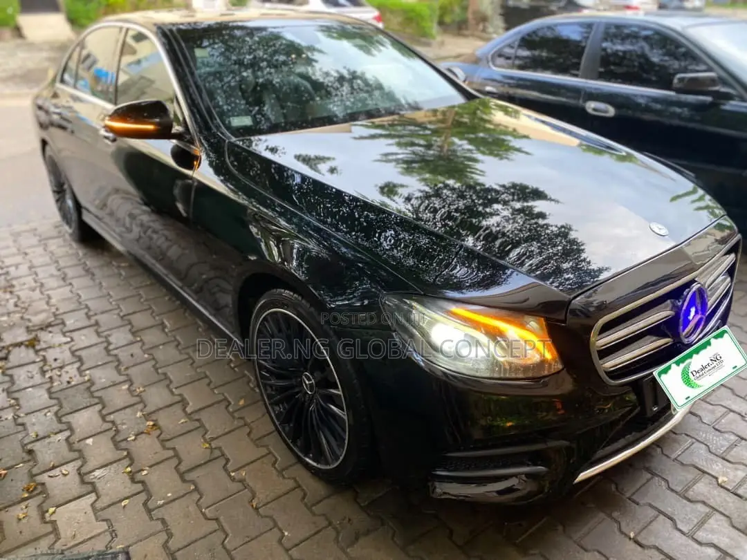 Mercedes-Benz E300 2017 Black