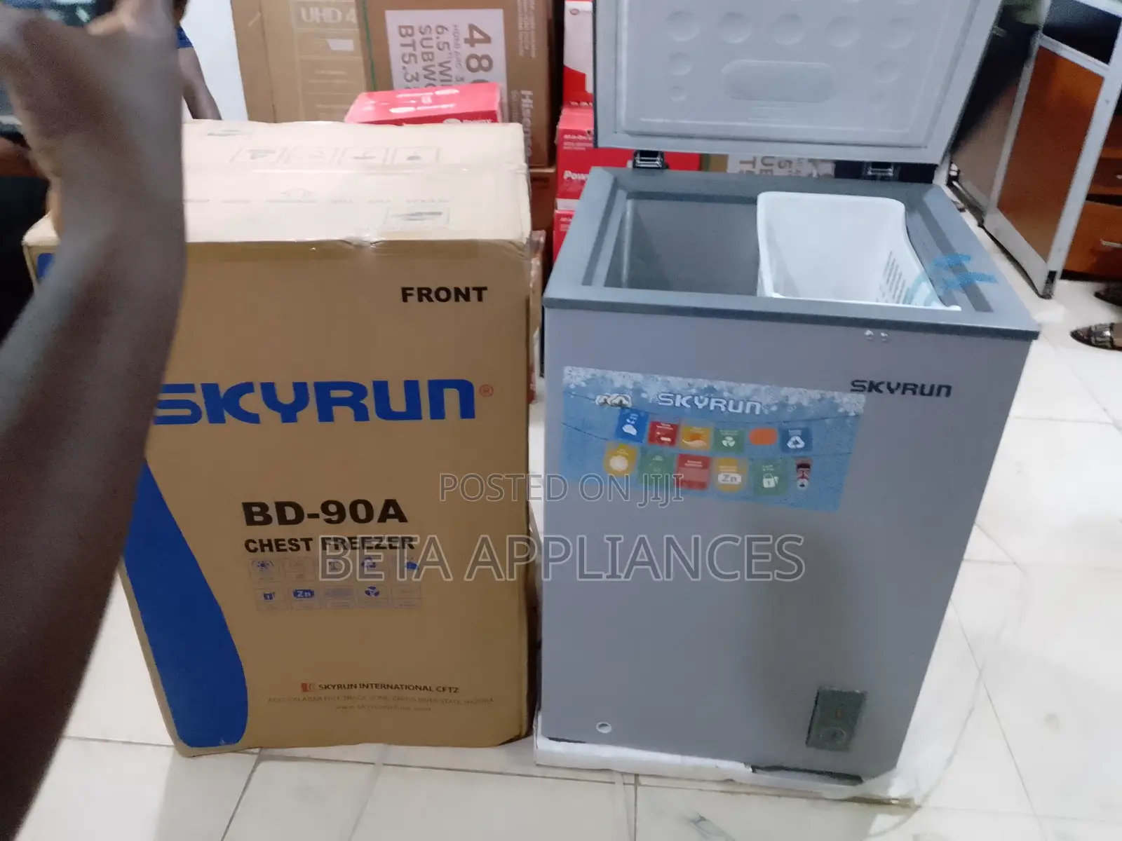 Skyrun 90L Chest Freezer – Compact Frozen Storage Solution