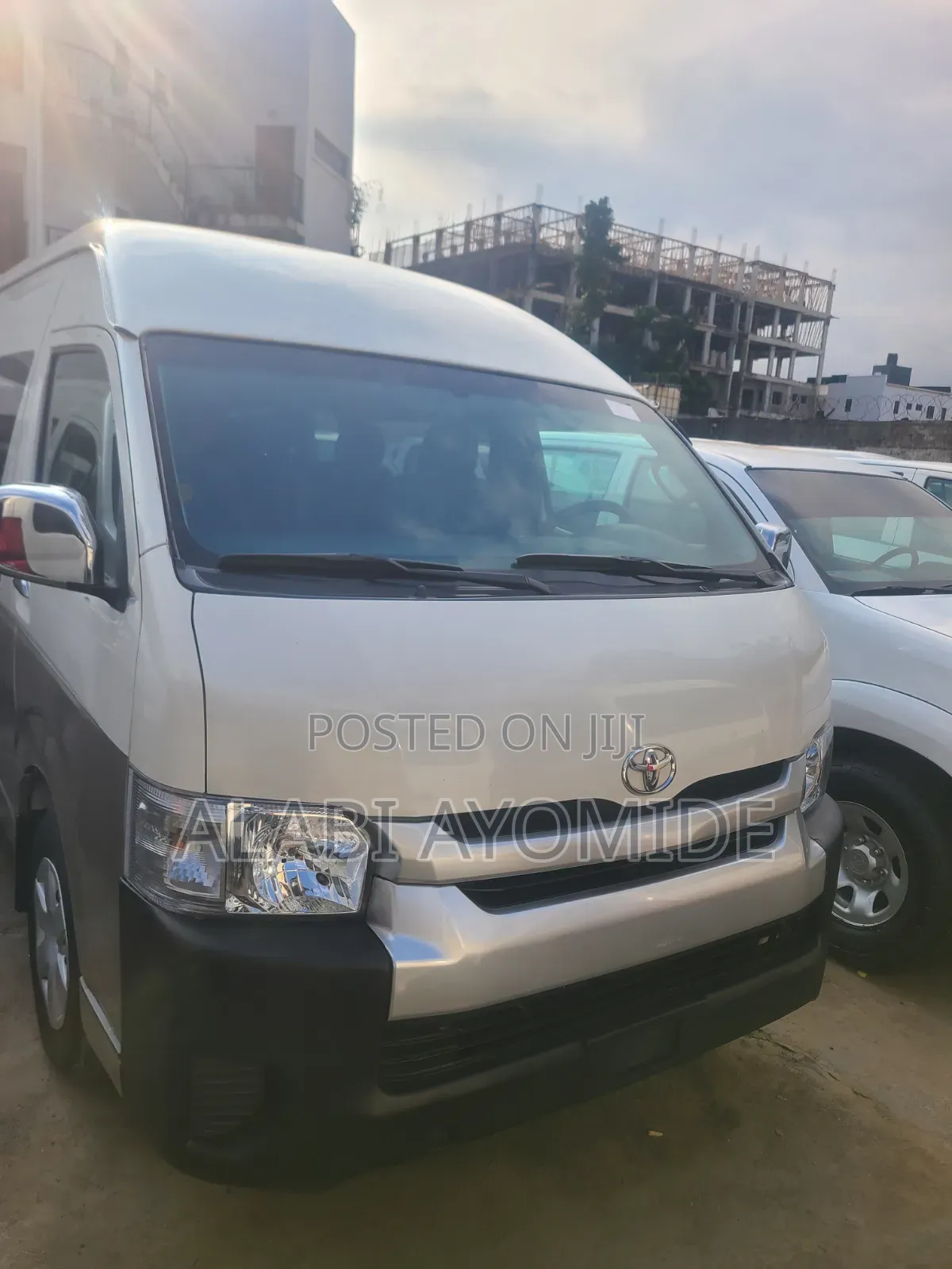Toyota HiAce 2013 White