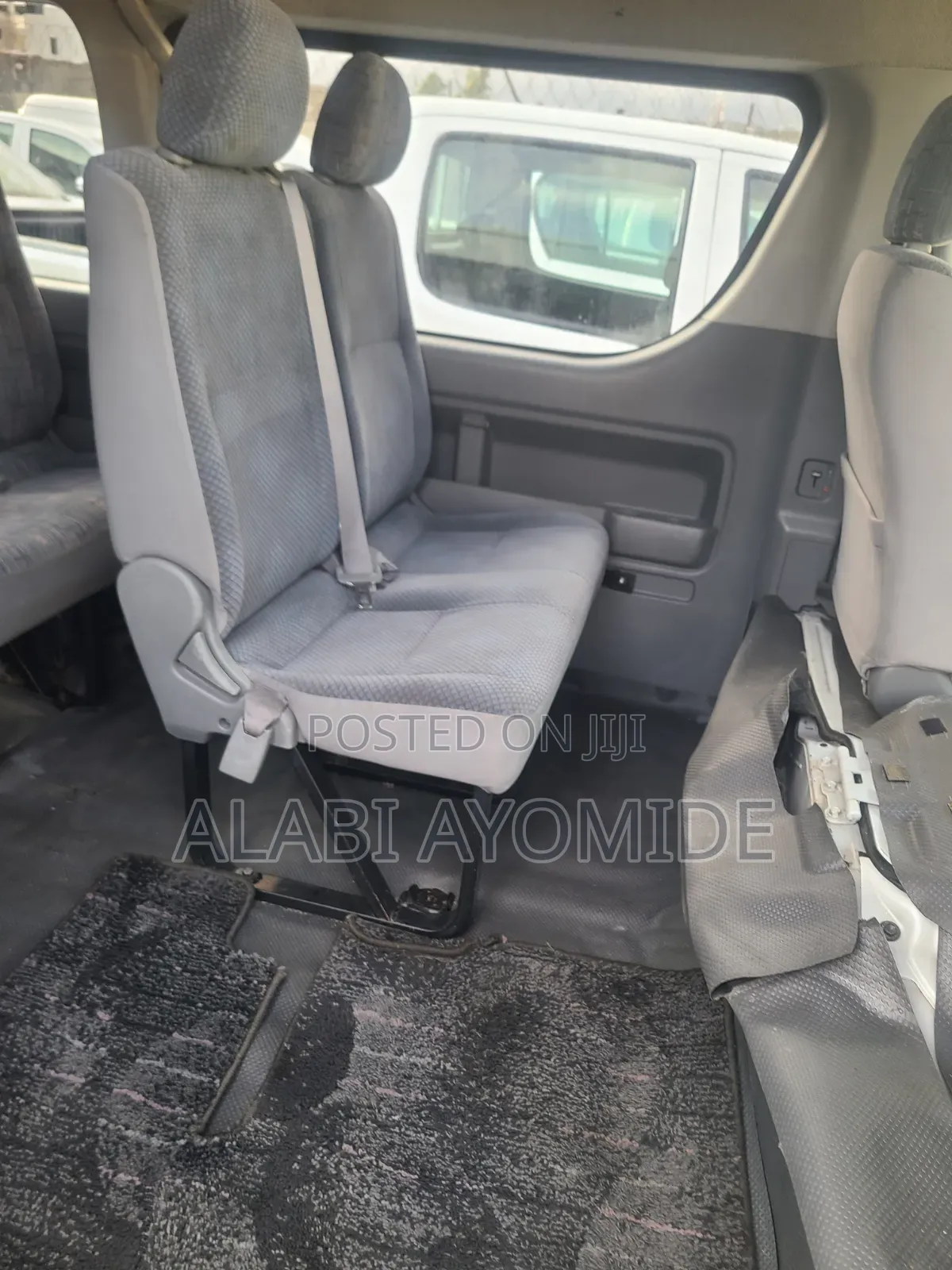 Toyota HiAce 2013 White