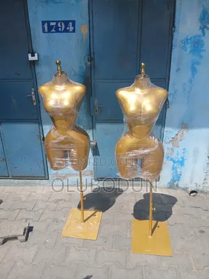 Fiberglass BBL Mannequin