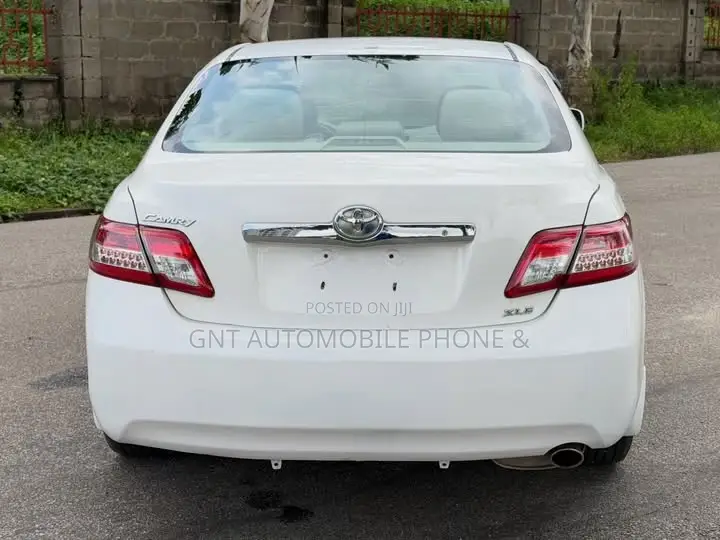 Toyota Camry 2010 White