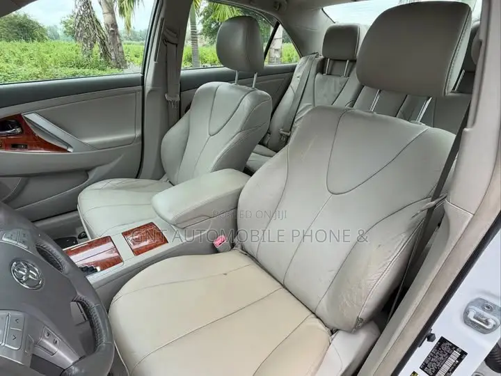 Toyota Camry 2010 White