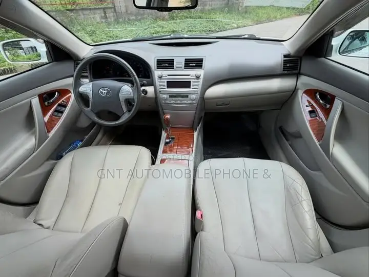 Toyota Camry 2010 White