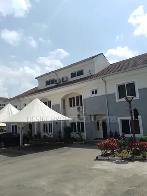 4bdrm Duplex in Villa Homes, Life Camp for rent