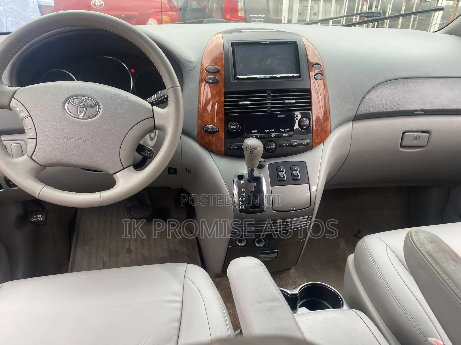 Toyota Sienna 2006 Gray