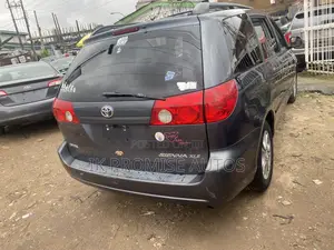 Toyota Sienna 2006 Gray
