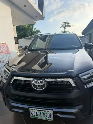 Toyota Hilux 2023 Black