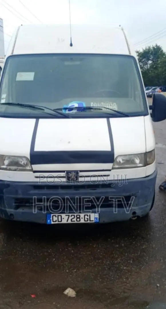 Peugeot Boxer 2001 White