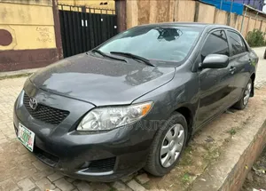 Toyota Corolla 2010 Gray