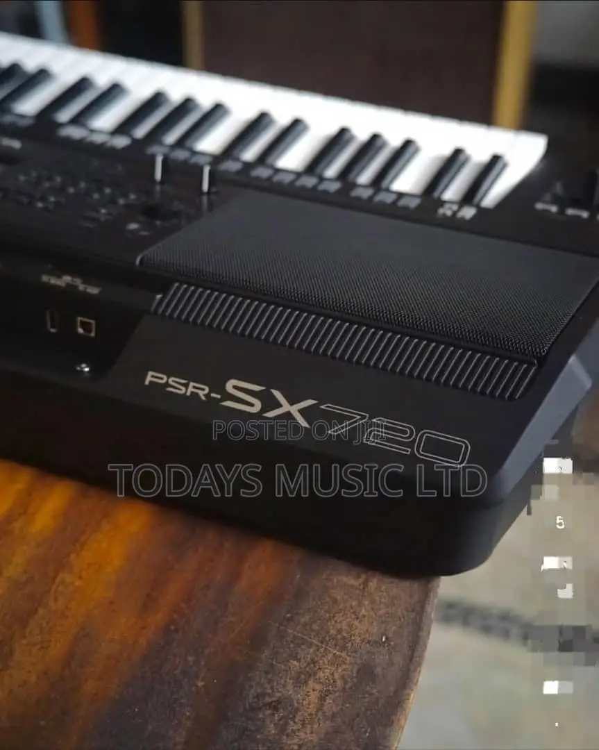 Yamaha PSR-SX720