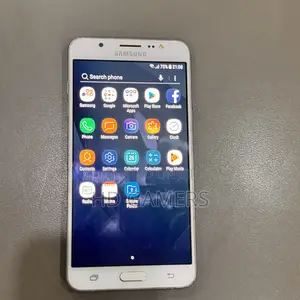 Samsung Galaxy J7 16 GB White
