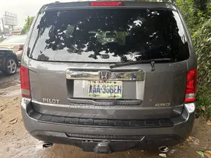 Honda Pilot 2012 Gray