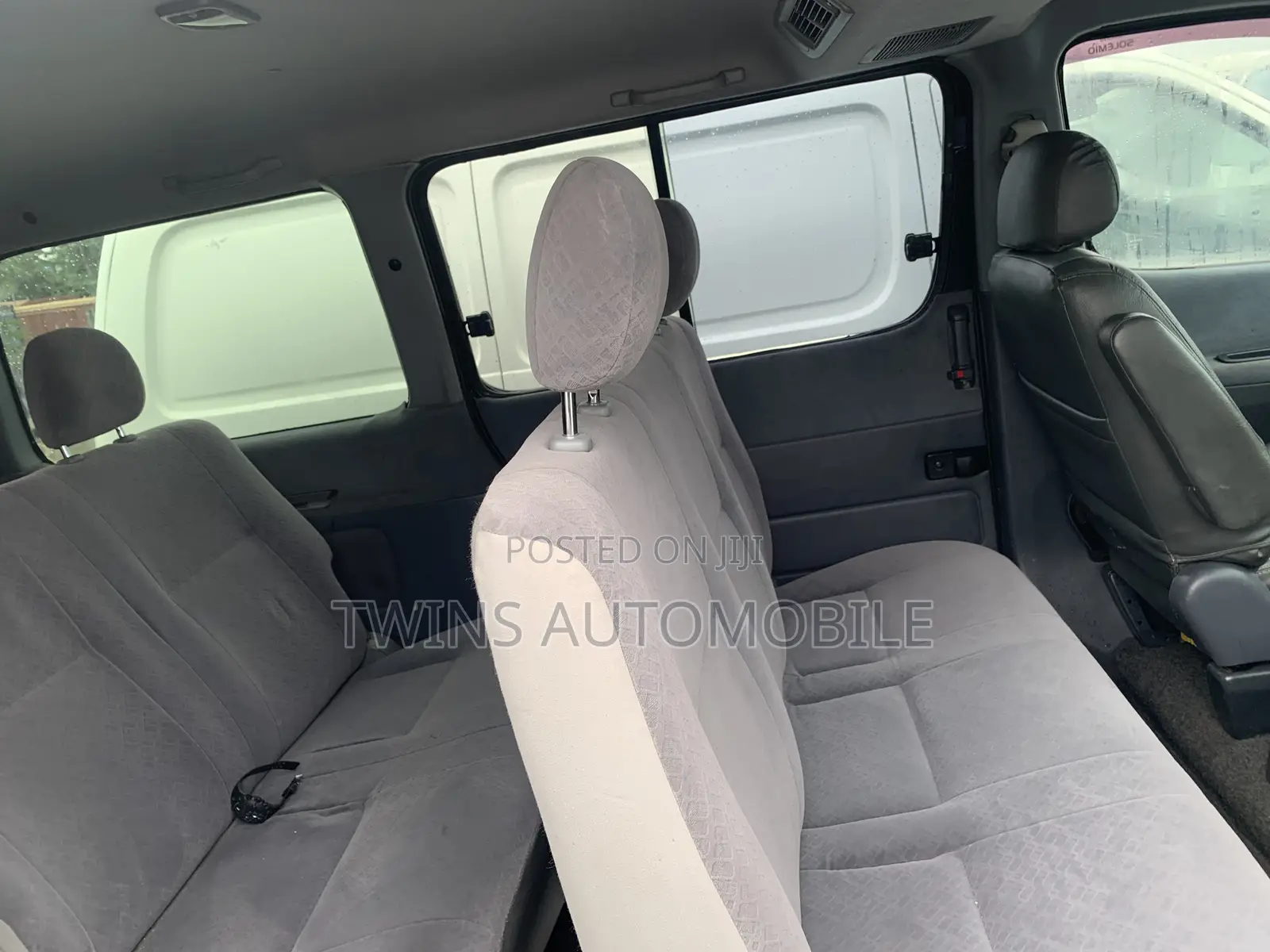 Toyota HiAce 2005 Blue