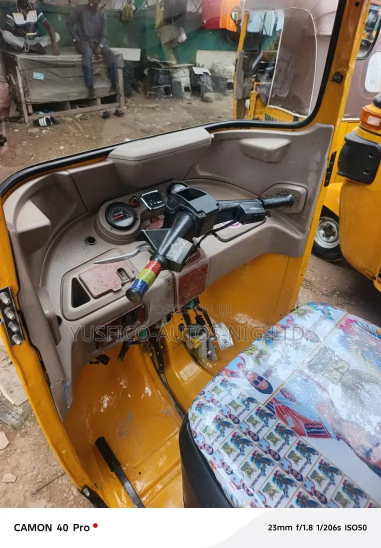 Bajaj RE 2025 Green