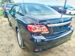Toyota Corolla 2010 Black