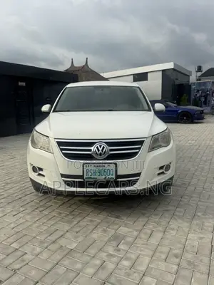 Volkswagen Tiguan 2010 White