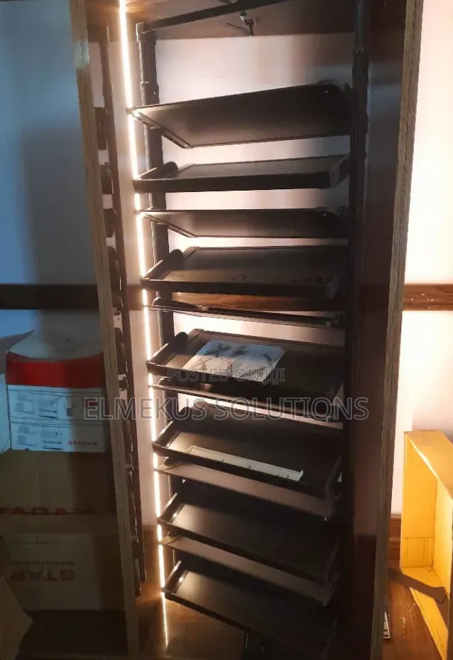 12 Steps Shoe Rack
