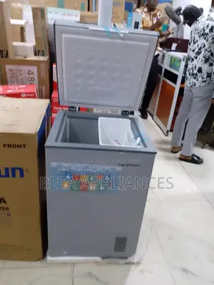 Skyrun 90L Chest Freezer – Durable Design Efficient Cooling