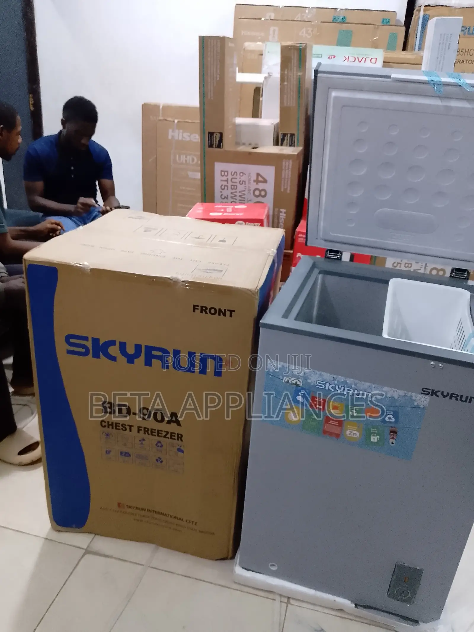 Skyrun 90L Chest Freezer – Durable Design Efficient Cooling