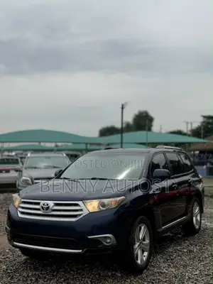 Toyota Highlander 3.5L 4WD 2013 Blue