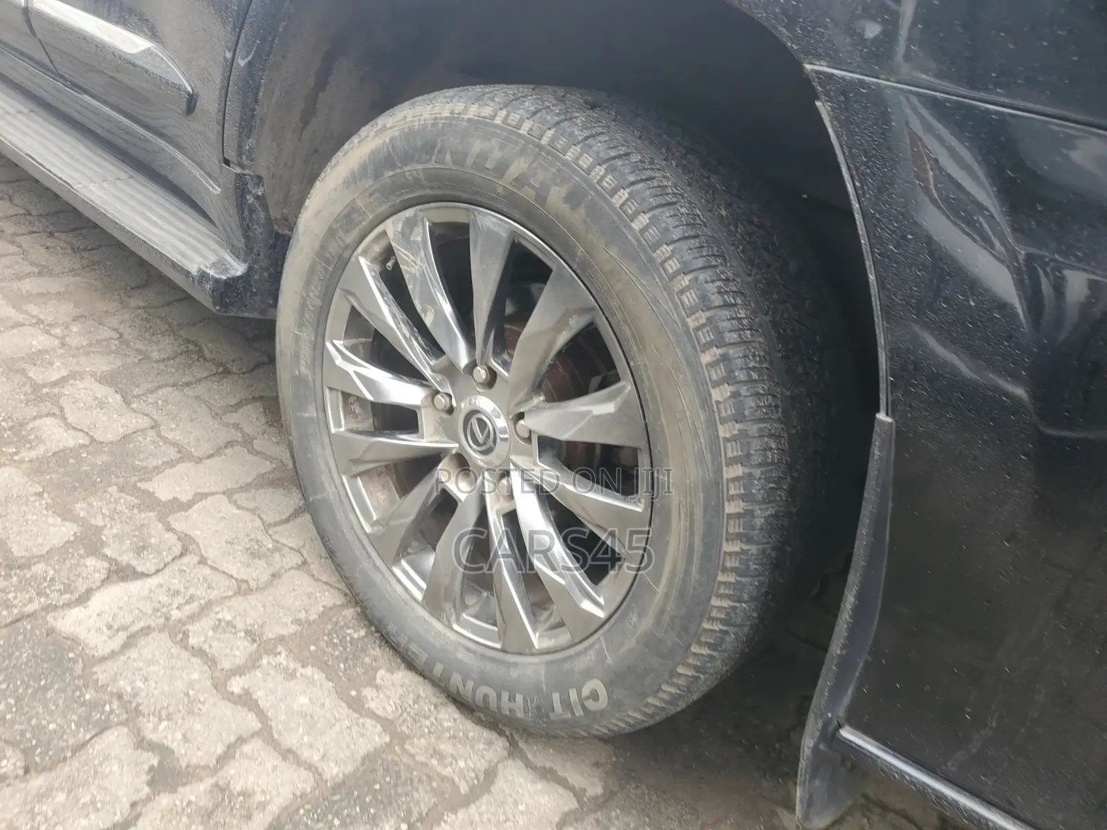 Lexus LX 570 2009 Black