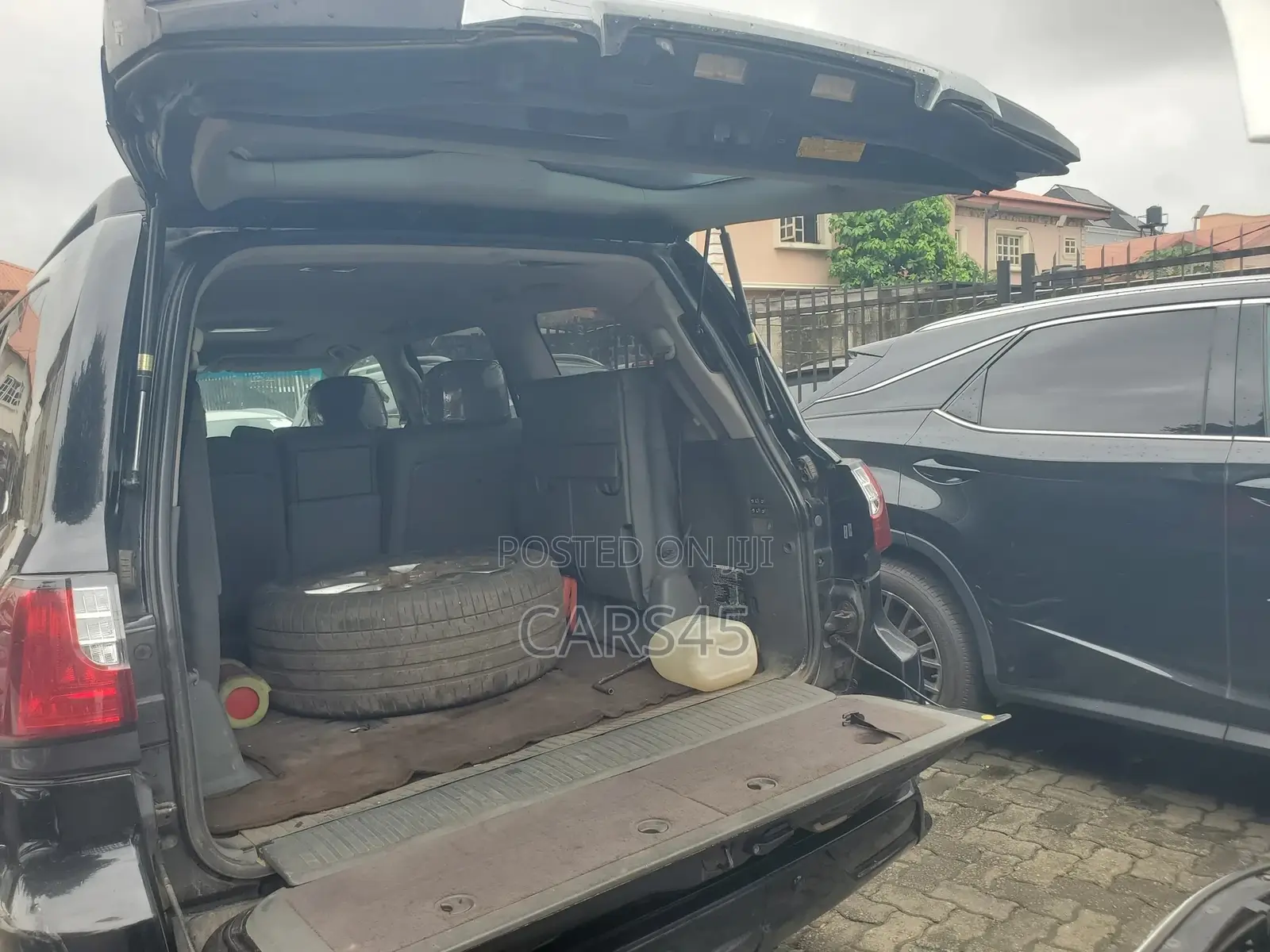 Lexus LX 570 2009 Black