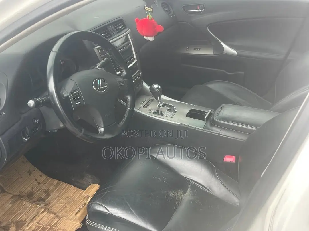 Lexus IS 2007 White