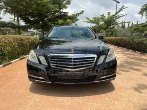 Mercedes-Benz E350 2011 Black