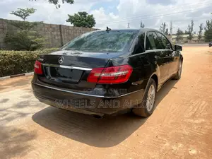 Mercedes-Benz E350 2011 Black