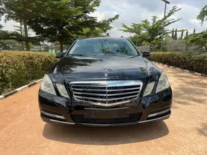 Mercedes-Benz E350 2011 Black