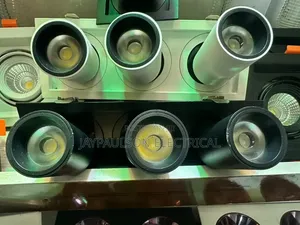 Recessed Multi-Light Spotlight