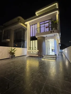 5bdrm Duplex in Lekki Expressway for sale