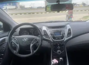 Hyundai Elantra 2015