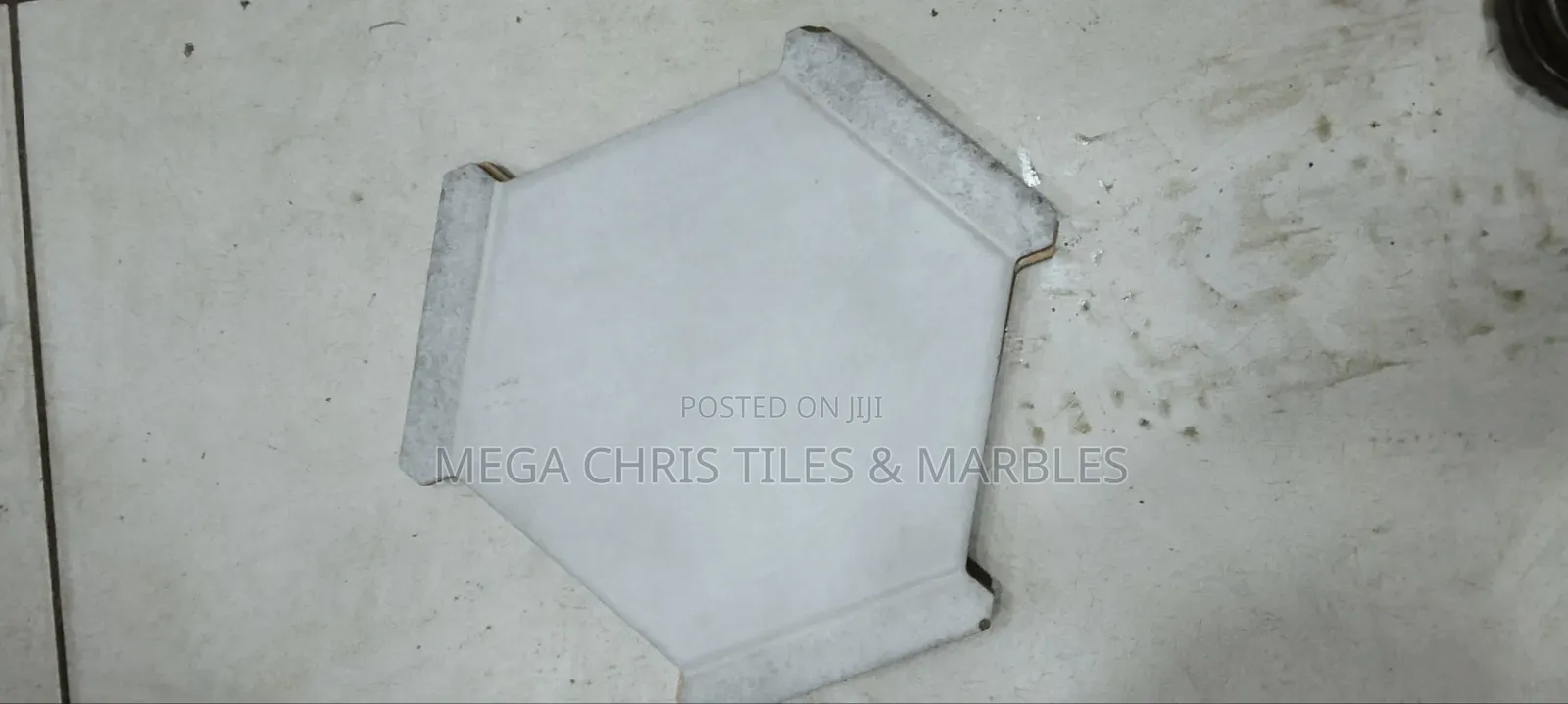 Carara White and Grey Hexagon Tiles Spanish