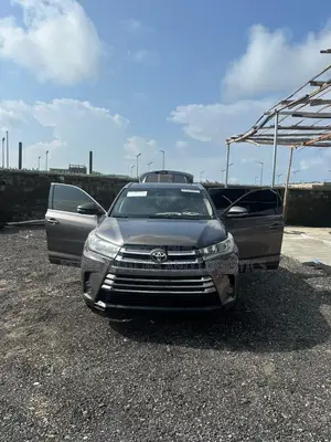 Toyota Highlander 2015 Gray