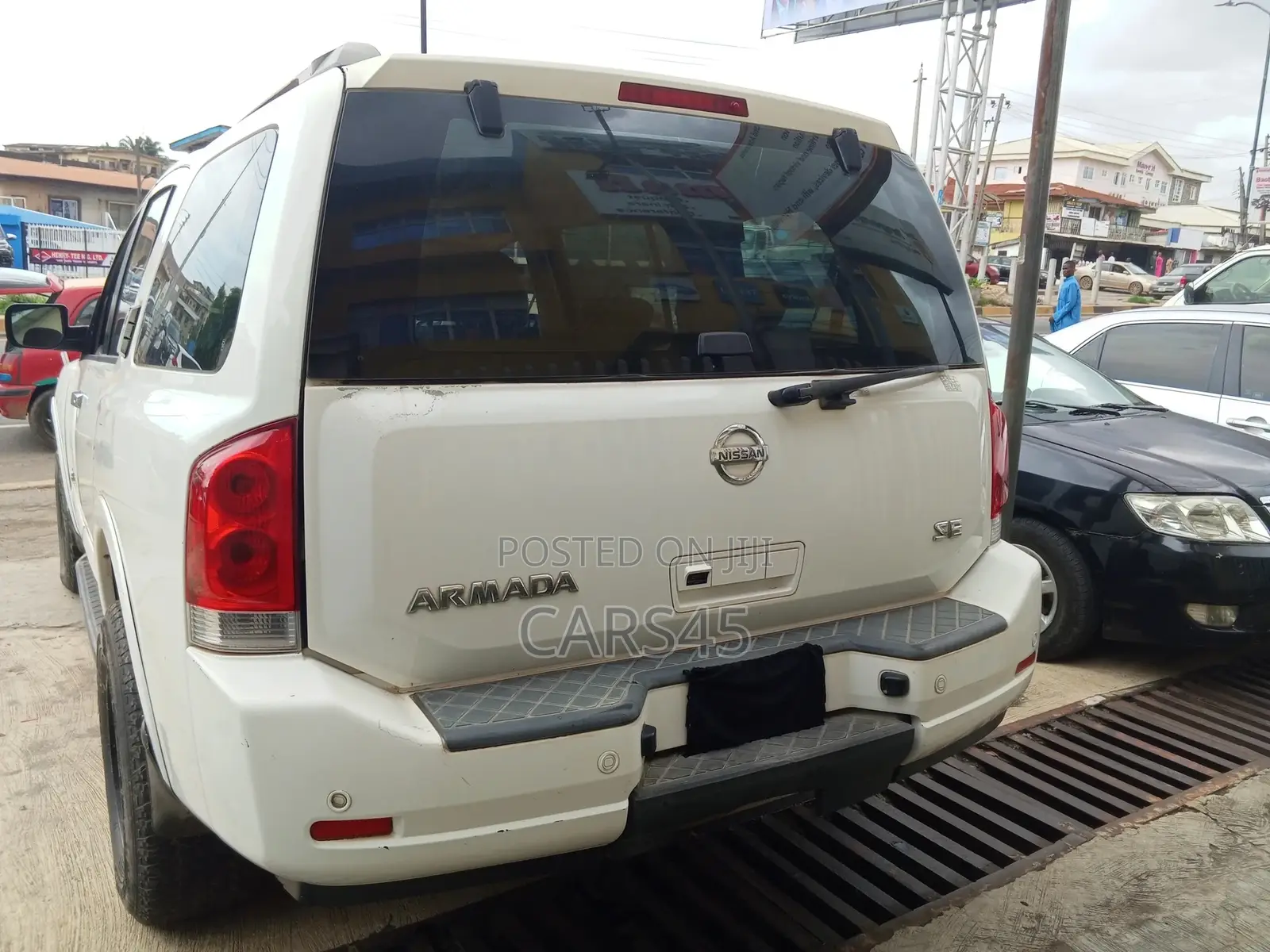 Nissan Armada 2009 White