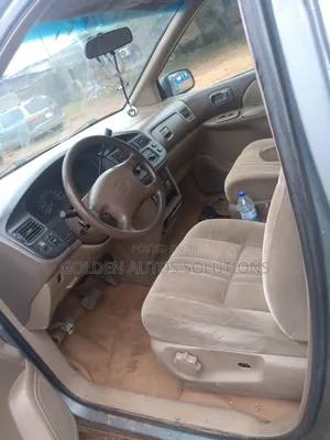 Toyota Sienna 2000