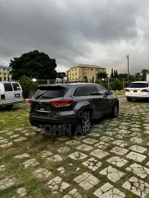 Toyota Highlander 2017 Gray