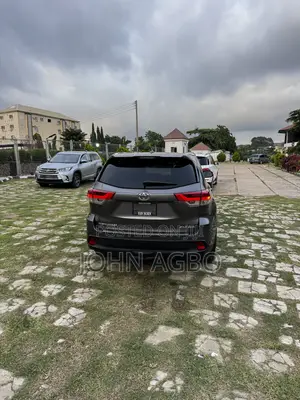 Toyota Highlander 2017 Gray