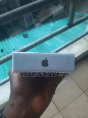 New Apple iPhone XR 128 GB Black