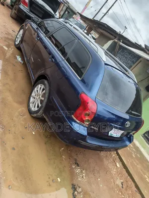Toyota Avensis 2006 Blue