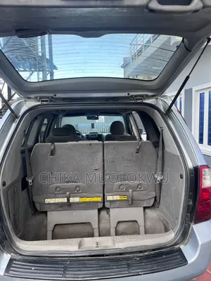 Kia Sedona 2006 Silver