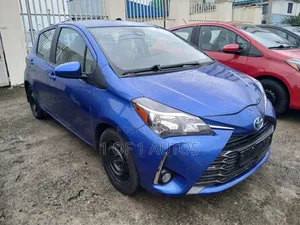 Toyota Yaris L Hatchback 5dr 2018 Blue