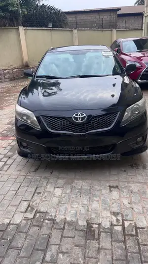 Toyota Camry SE 4dr Sedan (2.5L 4cyl 6A) 2011 Black