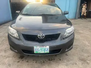 Toyota Corolla 2009 Gray