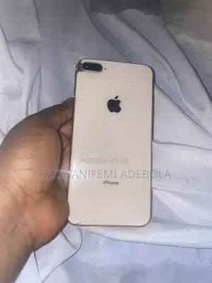 Apple iPhone 8 Plus 64 GB Gold