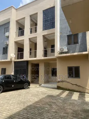 3bdrm Block of Flats in Private Residence, Durumi for rent